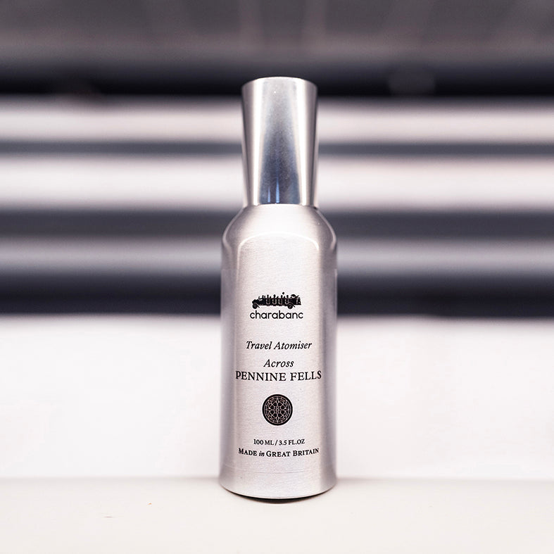 穿越宾夕法尼亚山峰 旅行探险家--"宾夕法尼亚山峰"（Pennine Fells）。Charabanc